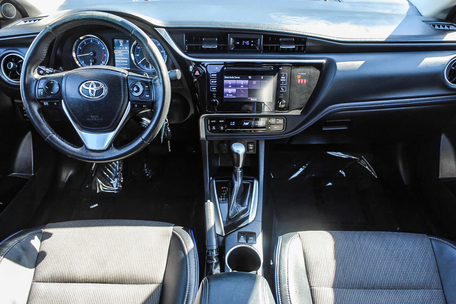 Thumbnail: 2018 Toyota Corolla - 12