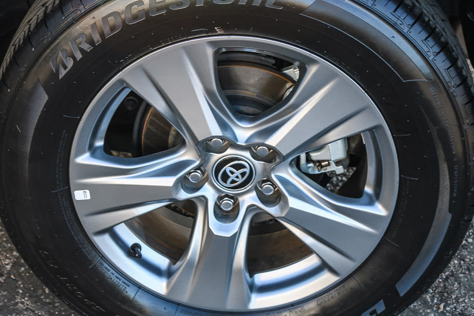 Thumbnail: 2023 Toyota RAV4 - 10