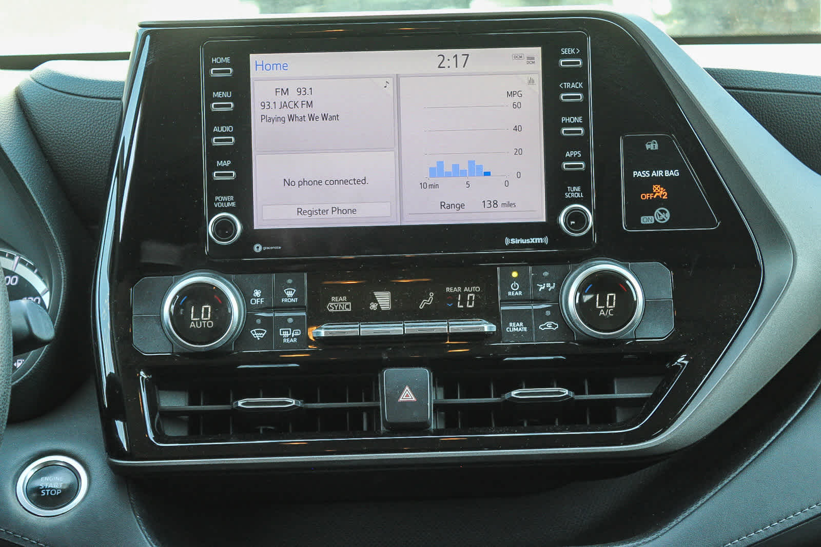 Thumbnail: 2020 Toyota Highlander - 14