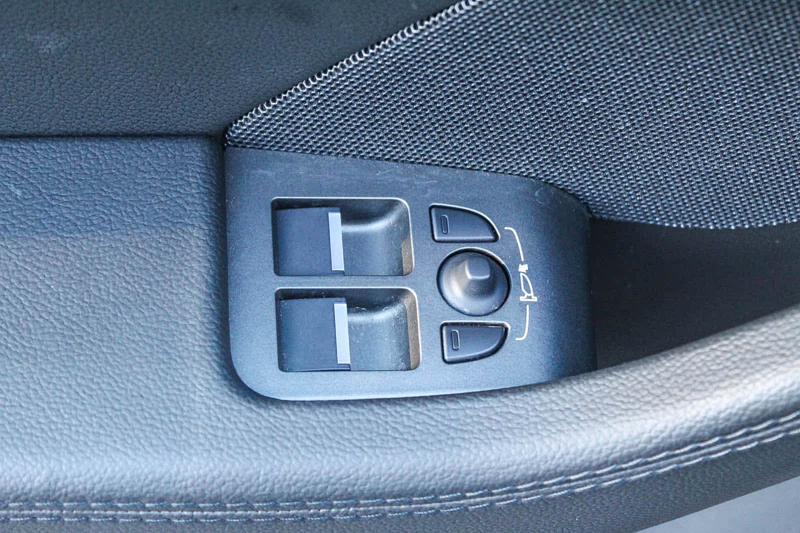 Thumbnail: 2022 Jaguar F-Type - 15