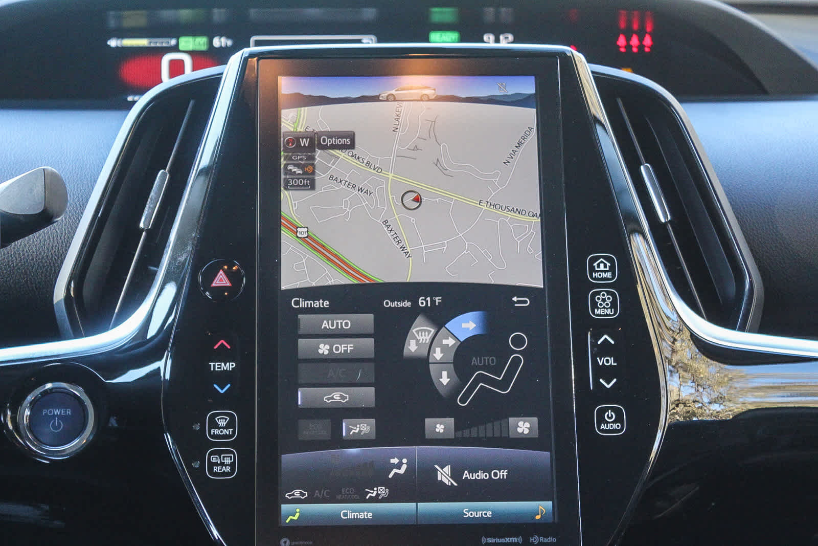 Thumbnail: 2022 Toyota Prius Prime - 14