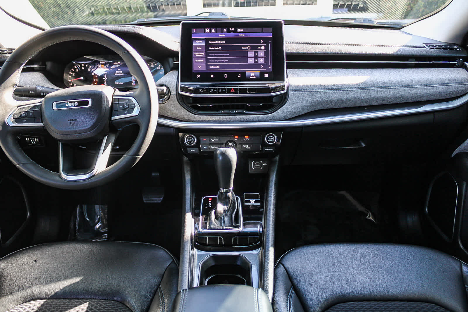 Thumbnail: 2022 Jeep Compass - 12