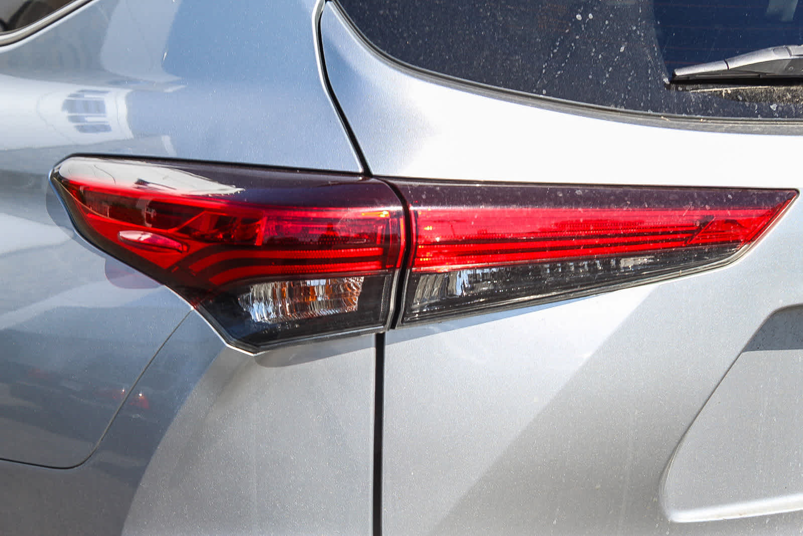 Thumbnail: 2020 Toyota Highlander - 7