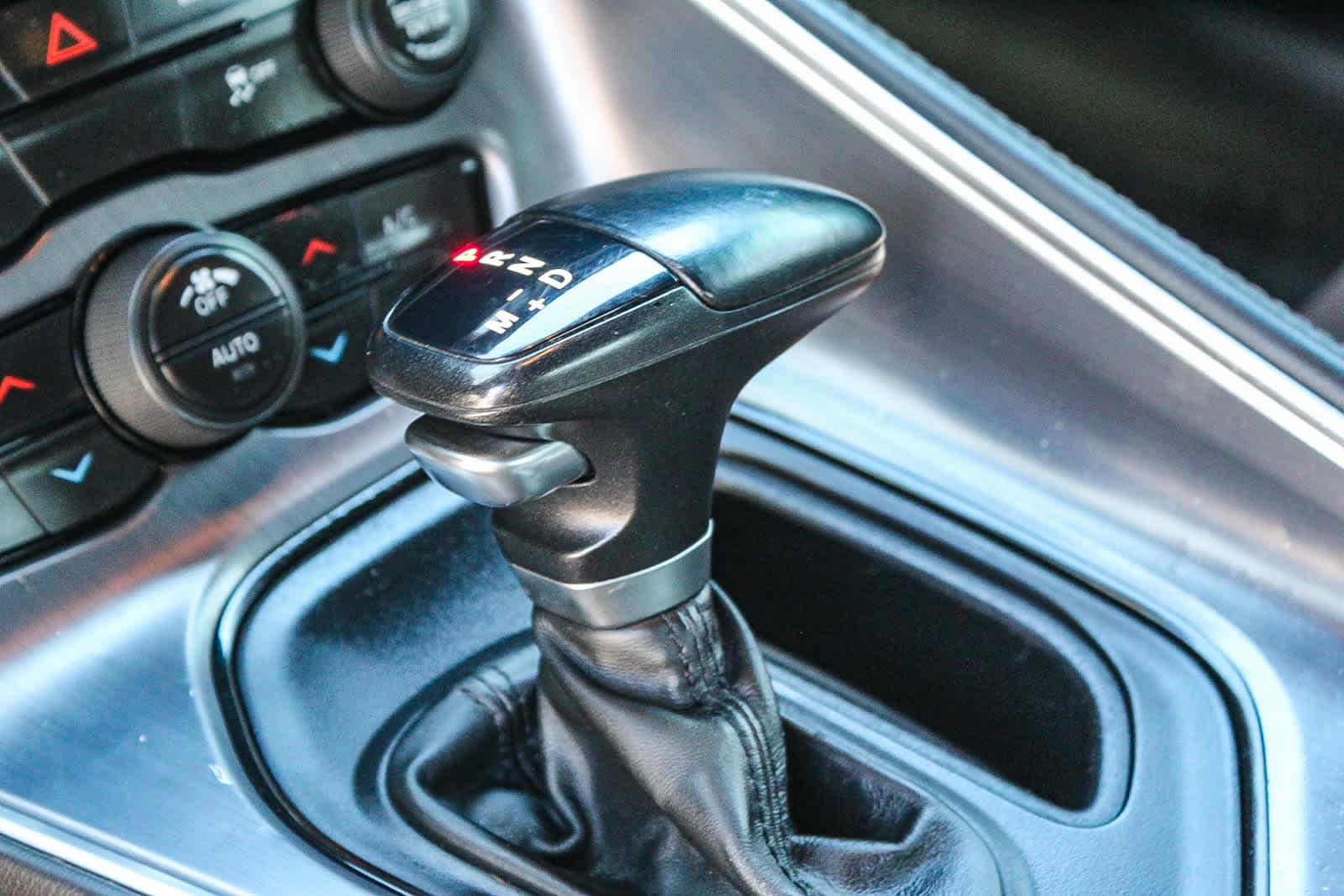 Thumbnail: 2015 Dodge Challenger - 19