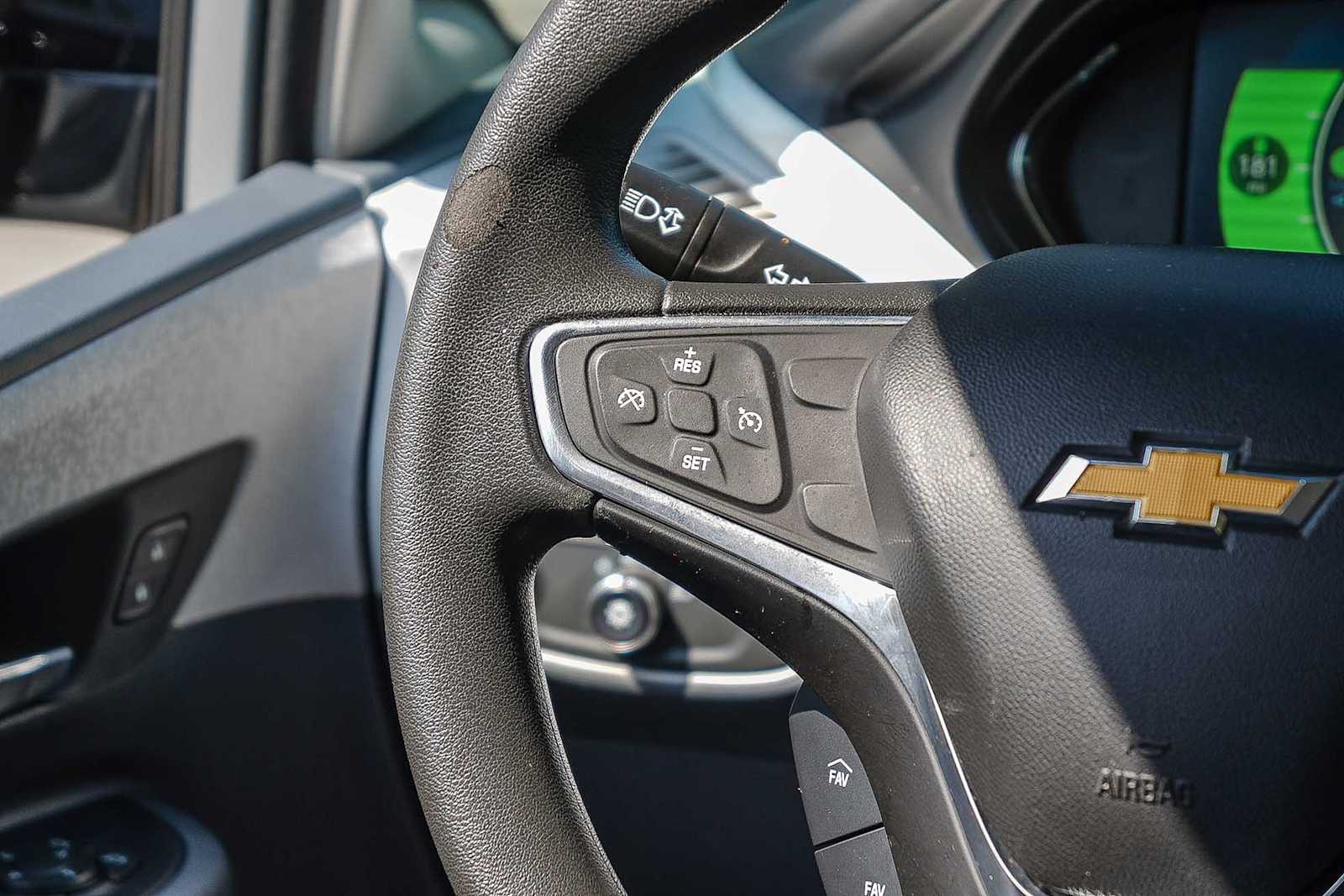 Thumbnail: 2019 Chevrolet Bolt EV - 16
