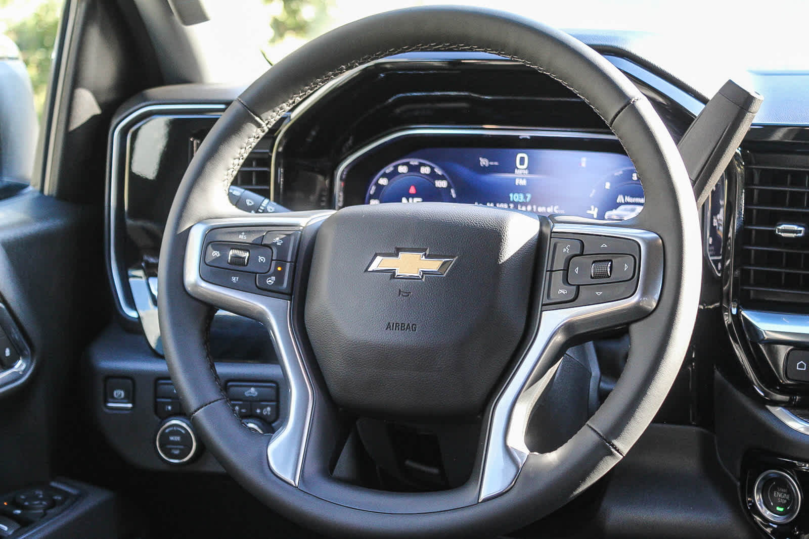 Thumbnail: 2025 Chevrolet Silverado 1500 - 14