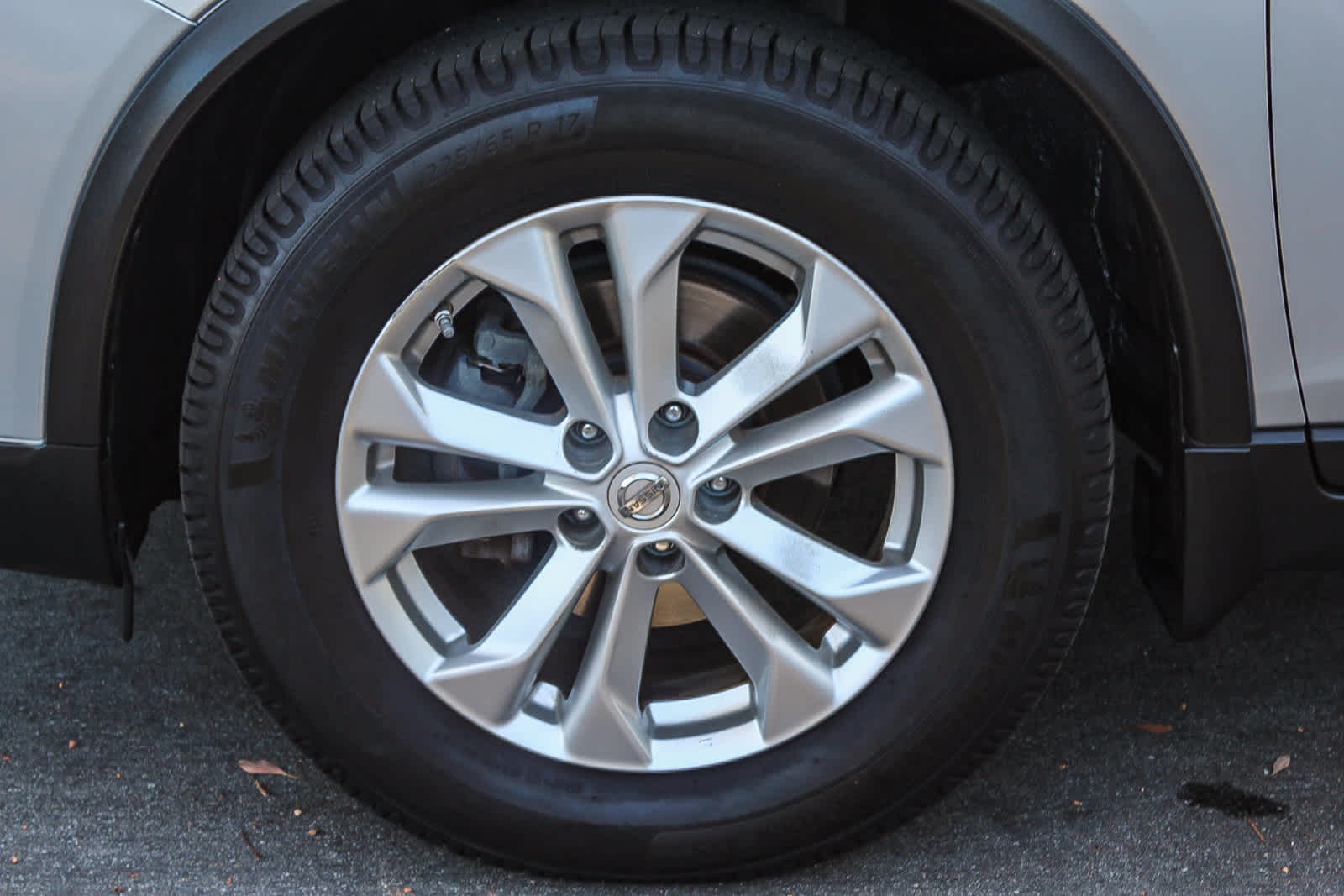 Thumbnail: 2015 Nissan Rogue - 10