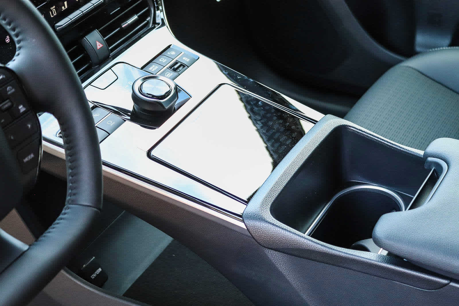 Thumbnail: 2024 Subaru Solterra - 18