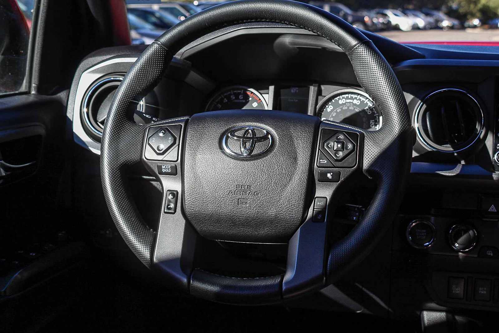 Thumbnail: 2022 Toyota Tacoma - 14