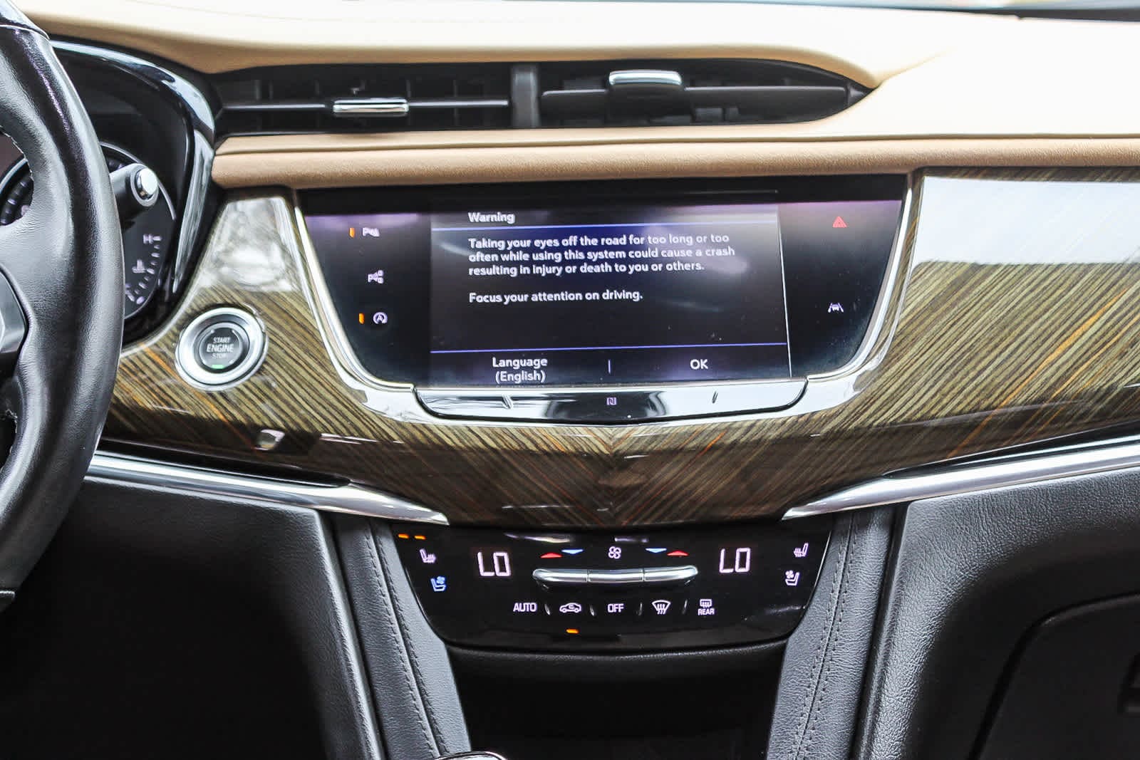 Thumbnail: 2020 Cadillac XT6 - 13
