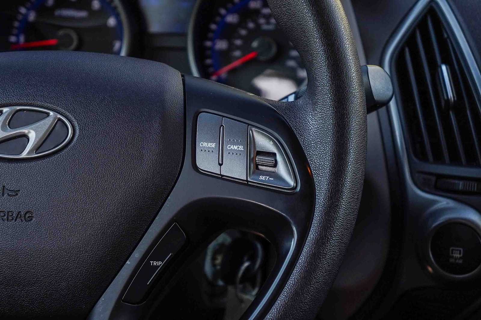 Thumbnail: 2015 Hyundai Tucson - 17
