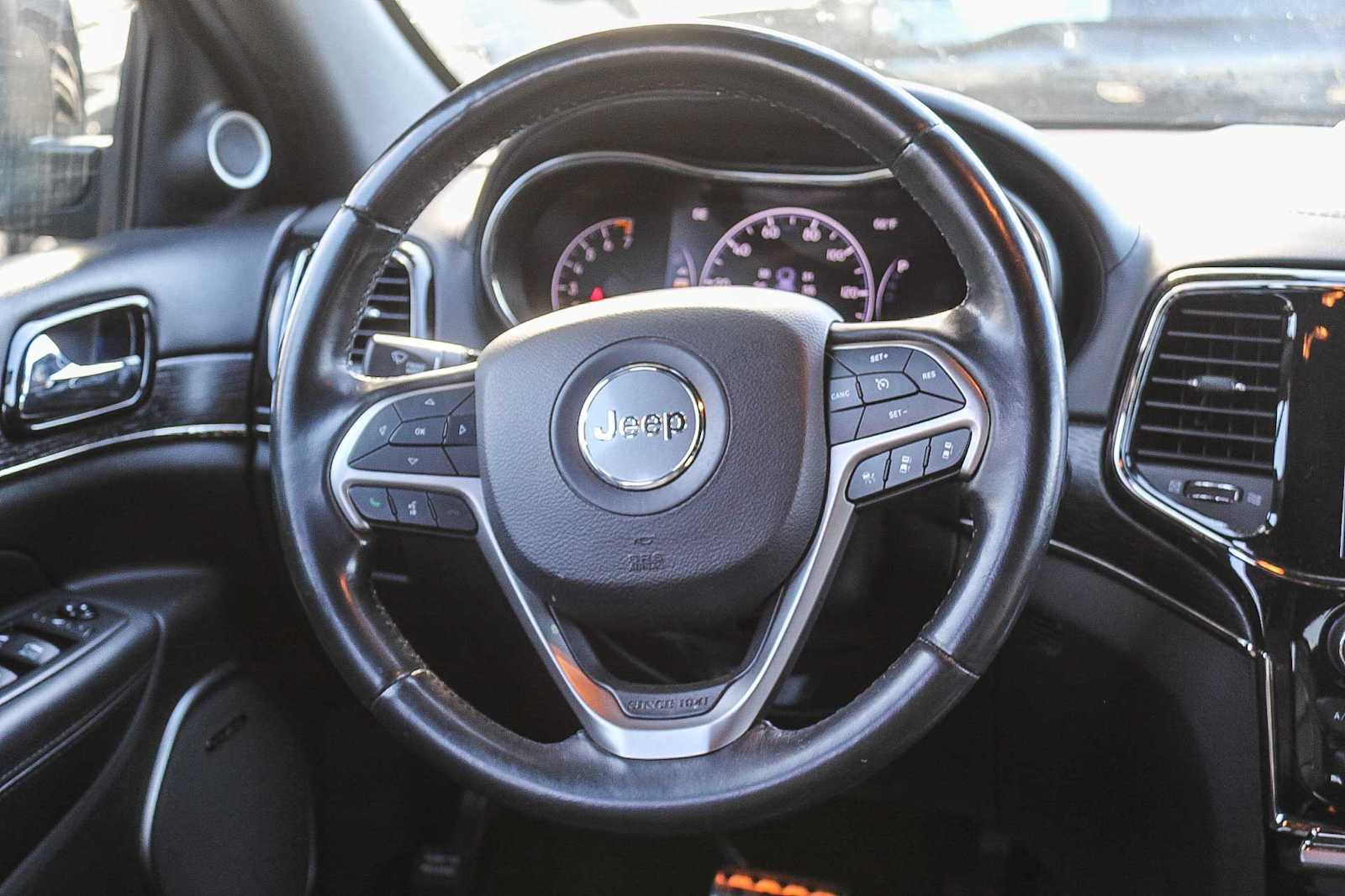 Thumbnail: 2019 Jeep Grand Cherokee - 14