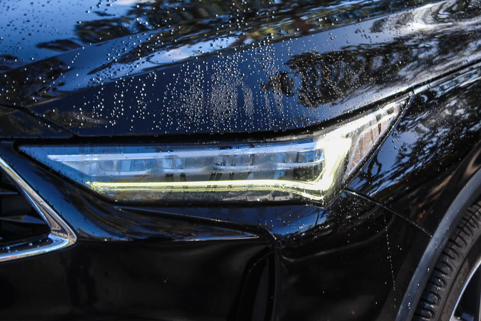 Thumbnail: 2022 Acura MDX - 8