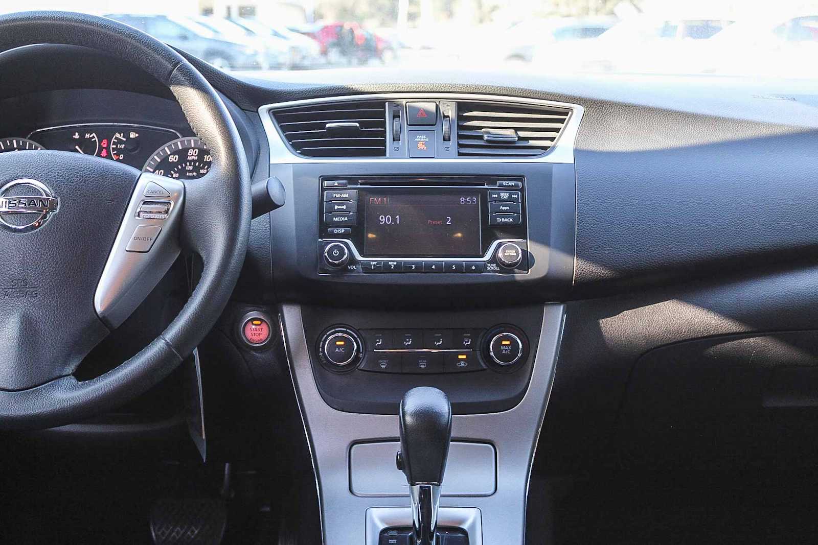 Thumbnail: 2015 Nissan Sentra - 13