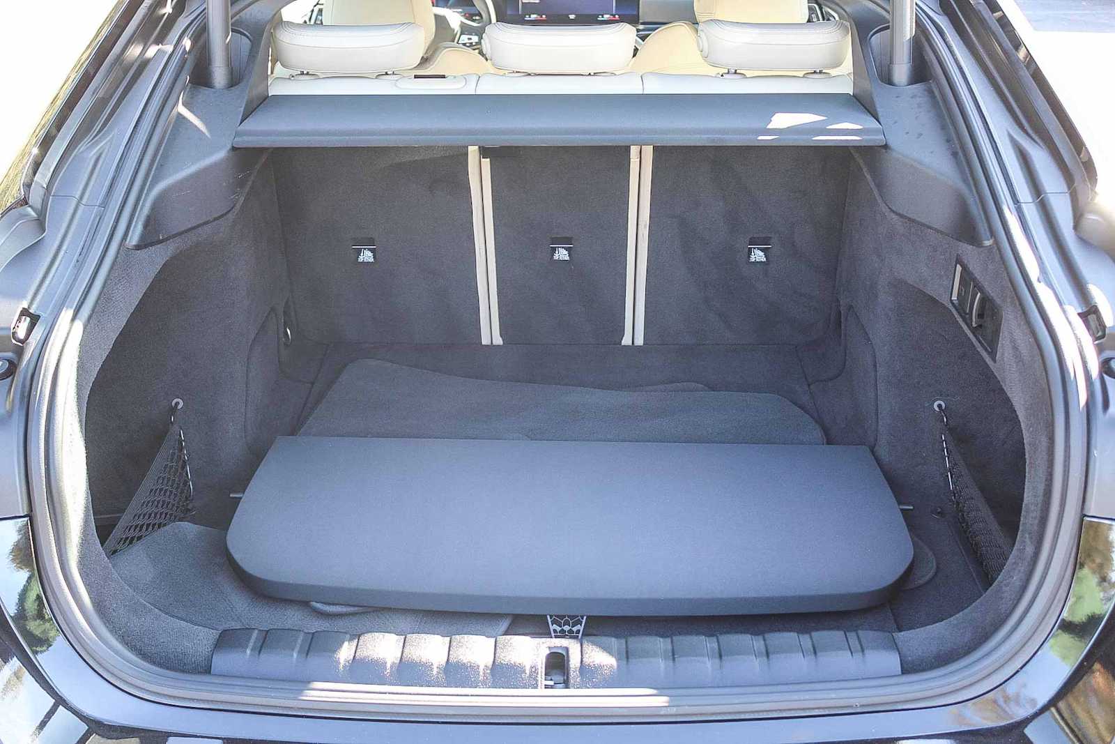 Thumbnail: 2023 BMW i4 - 23