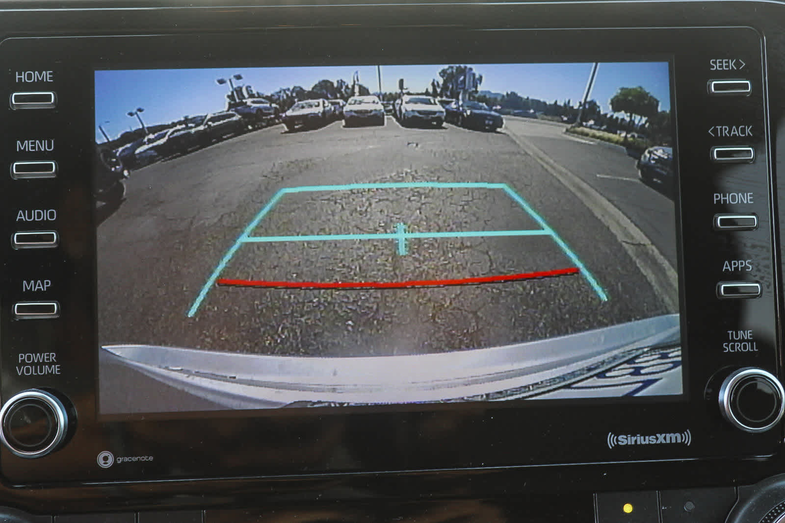 Thumbnail: 2020 Toyota Highlander - 24