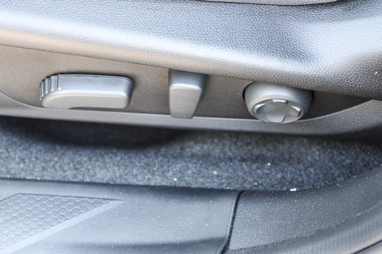Thumbnail: 2026 Subaru Outback - 21