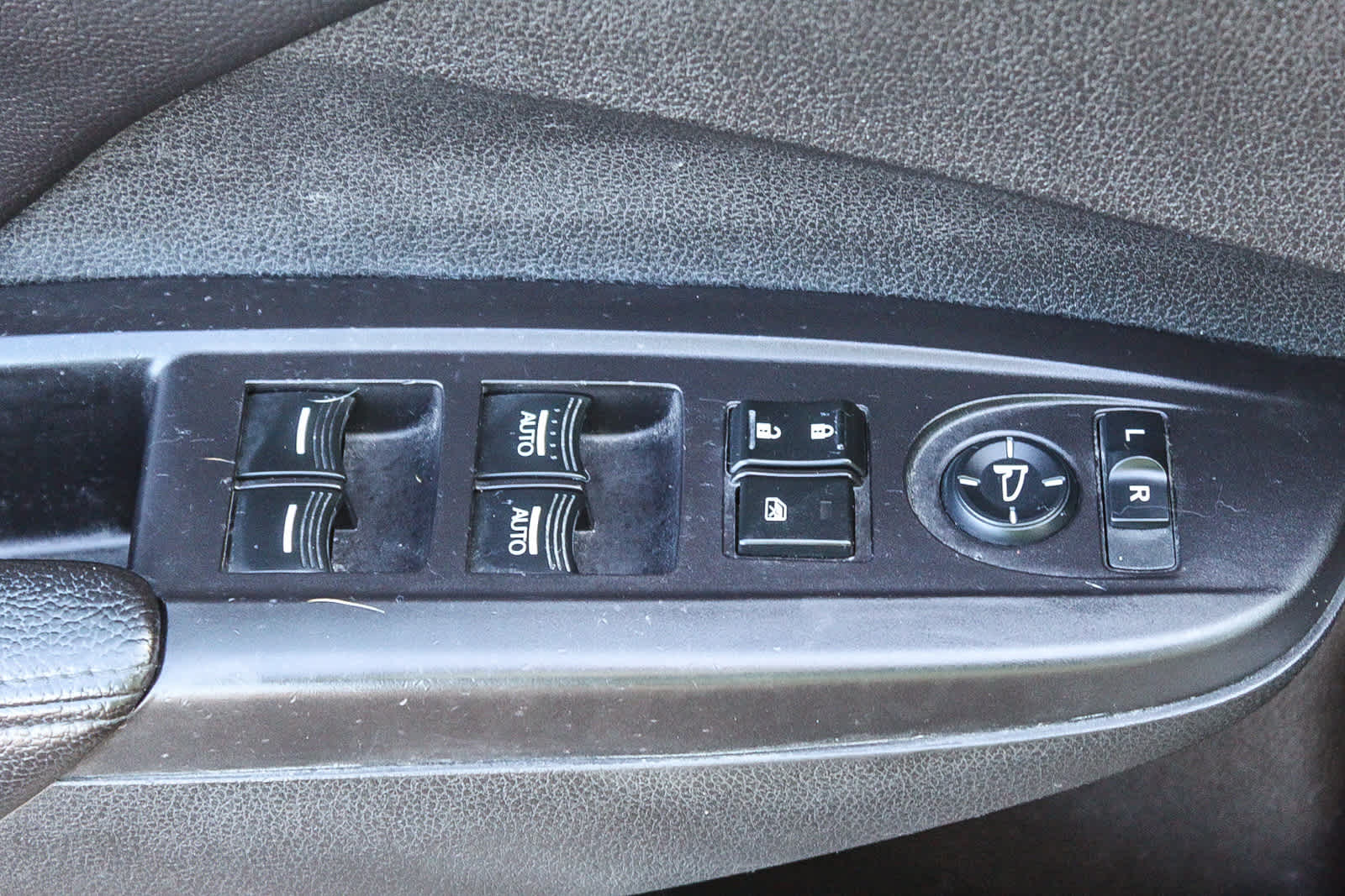 Thumbnail: 2015 Acura RDX - 20