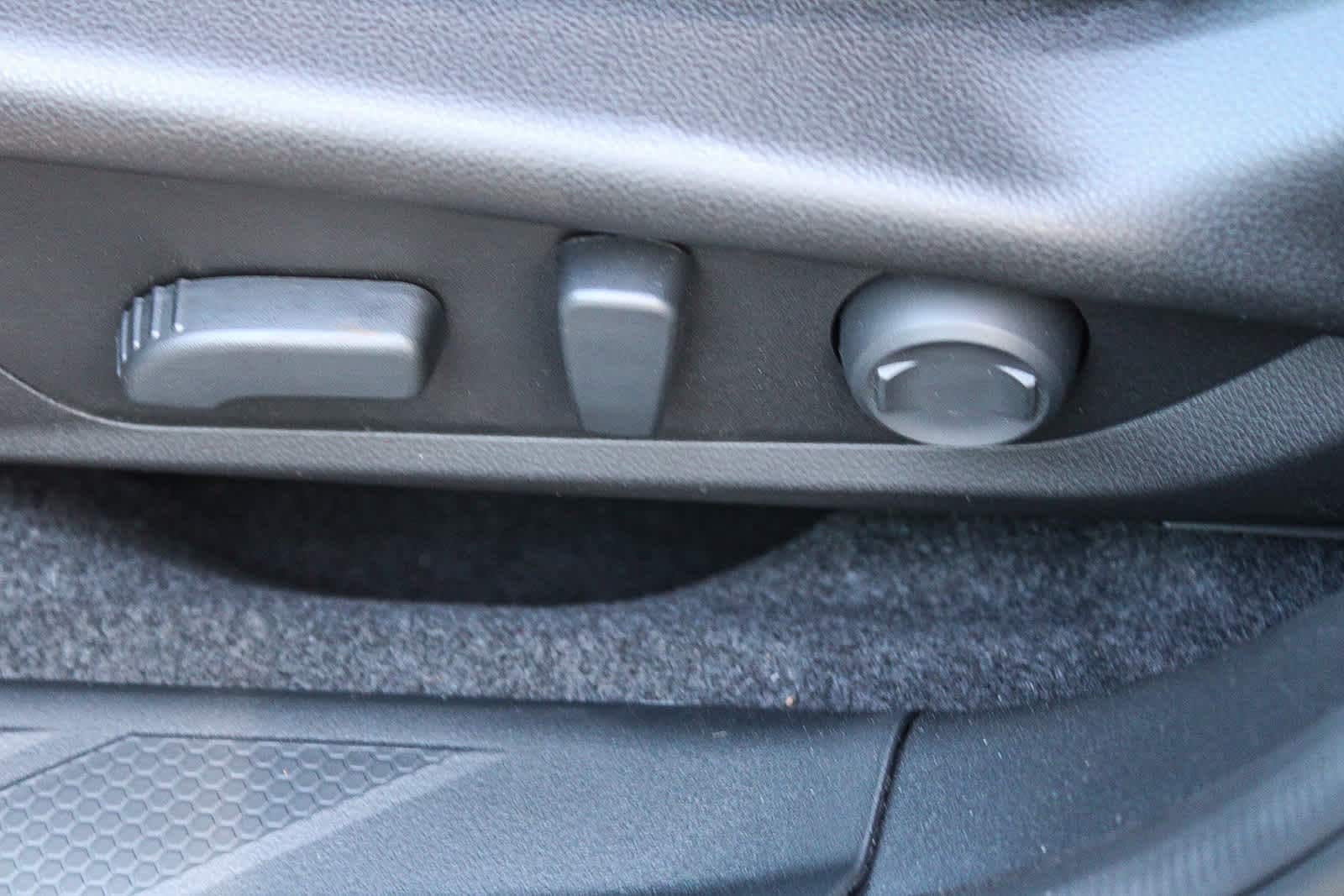 Thumbnail: 2026 Subaru Outback - 21