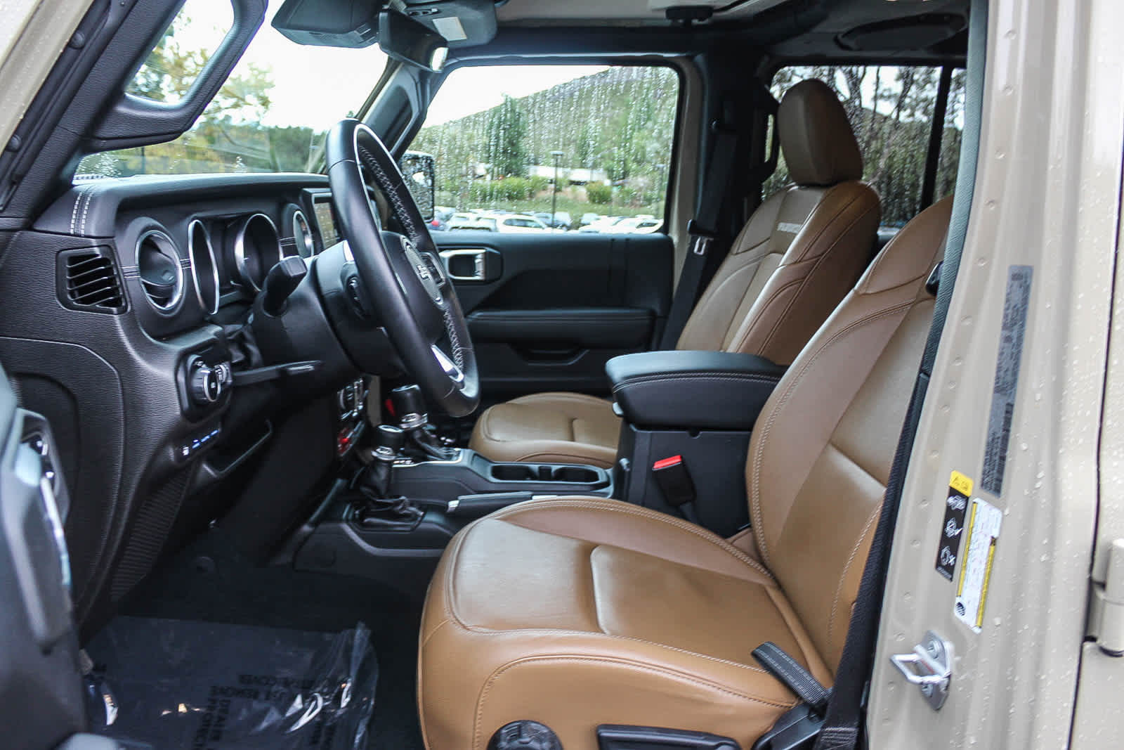 Thumbnail: 2022 Jeep Wrangler - 13