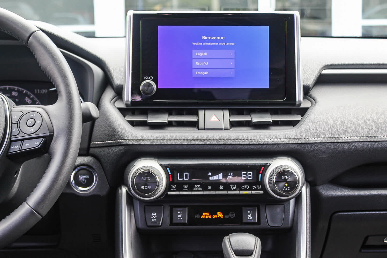 2023 Toyota RAV4 XLE 13