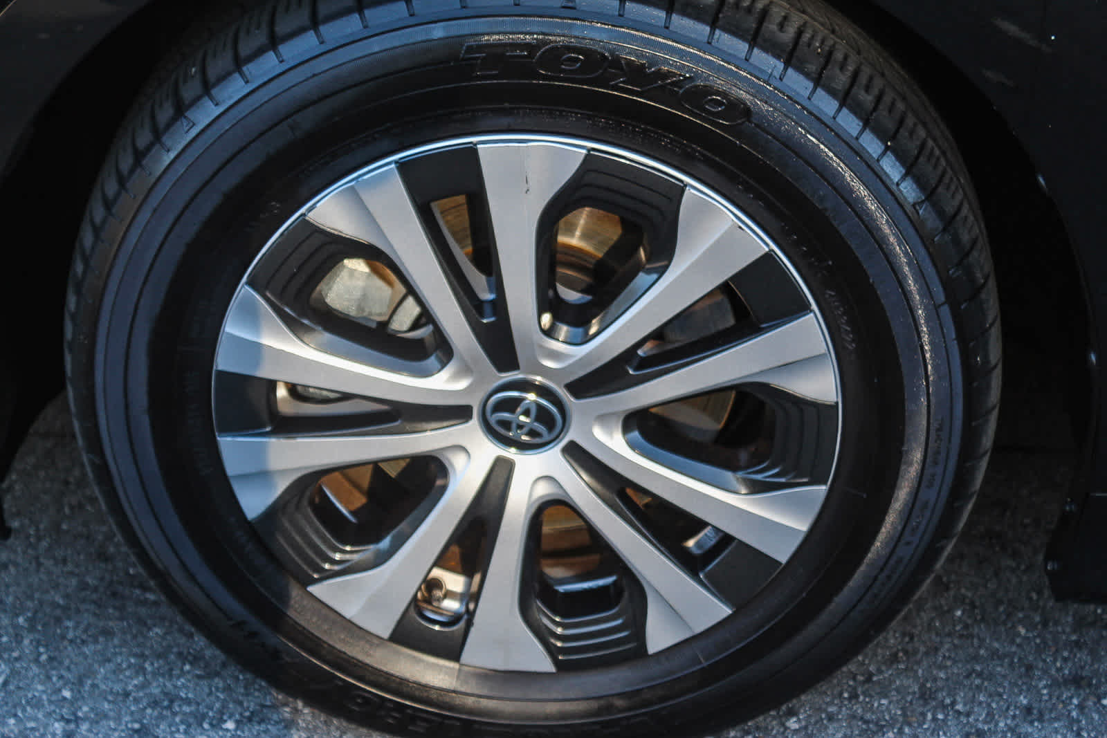 Thumbnail: 2022 Toyota Prius Prime - 10