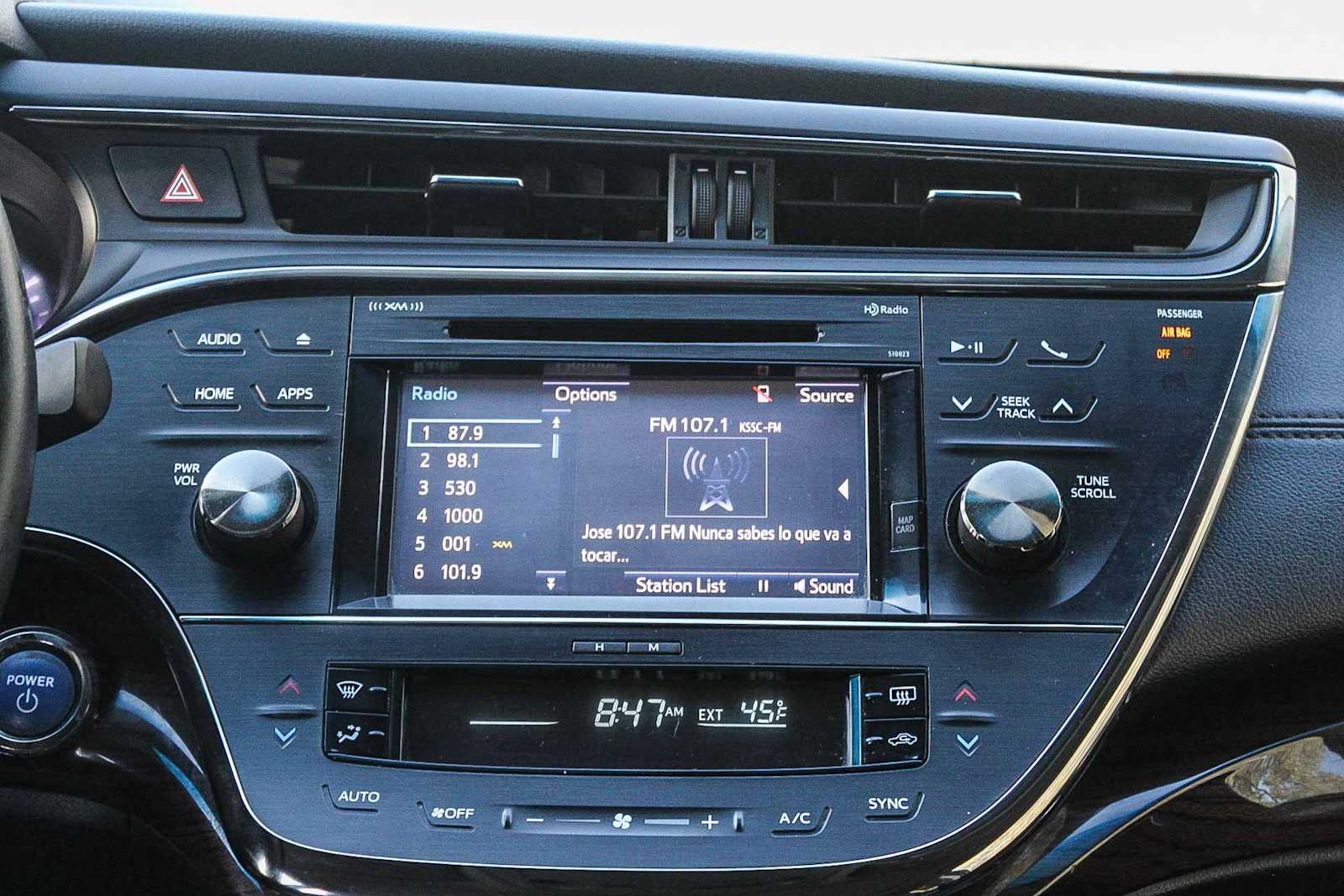 Thumbnail: 2015 Toyota Avalon - 14