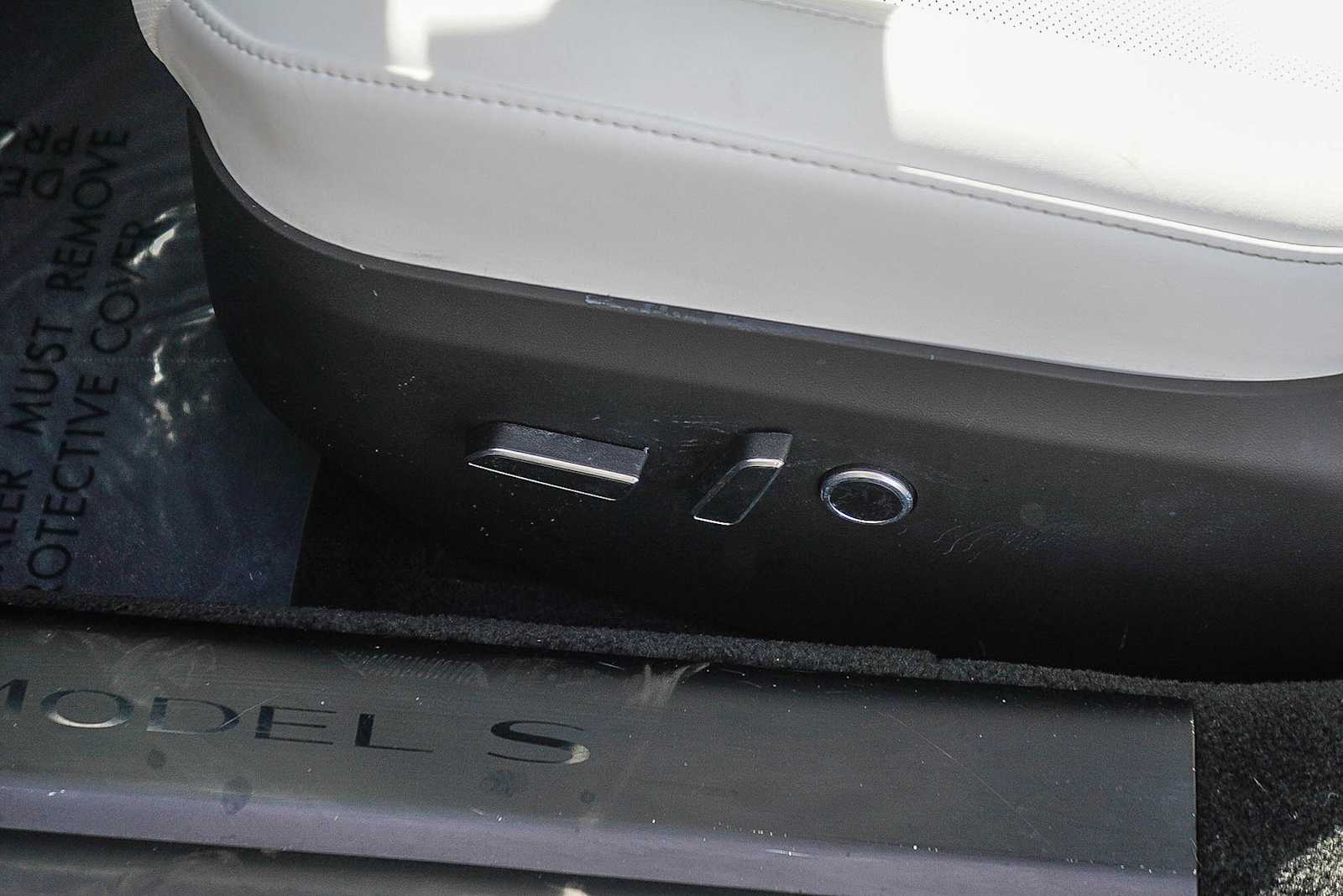 Thumbnail: 2024 Tesla Model S - 24