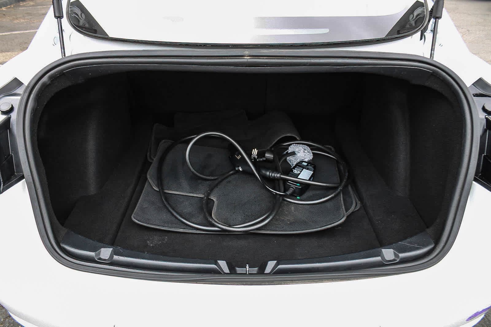 Thumbnail: 2018 Tesla Model 3 - 25