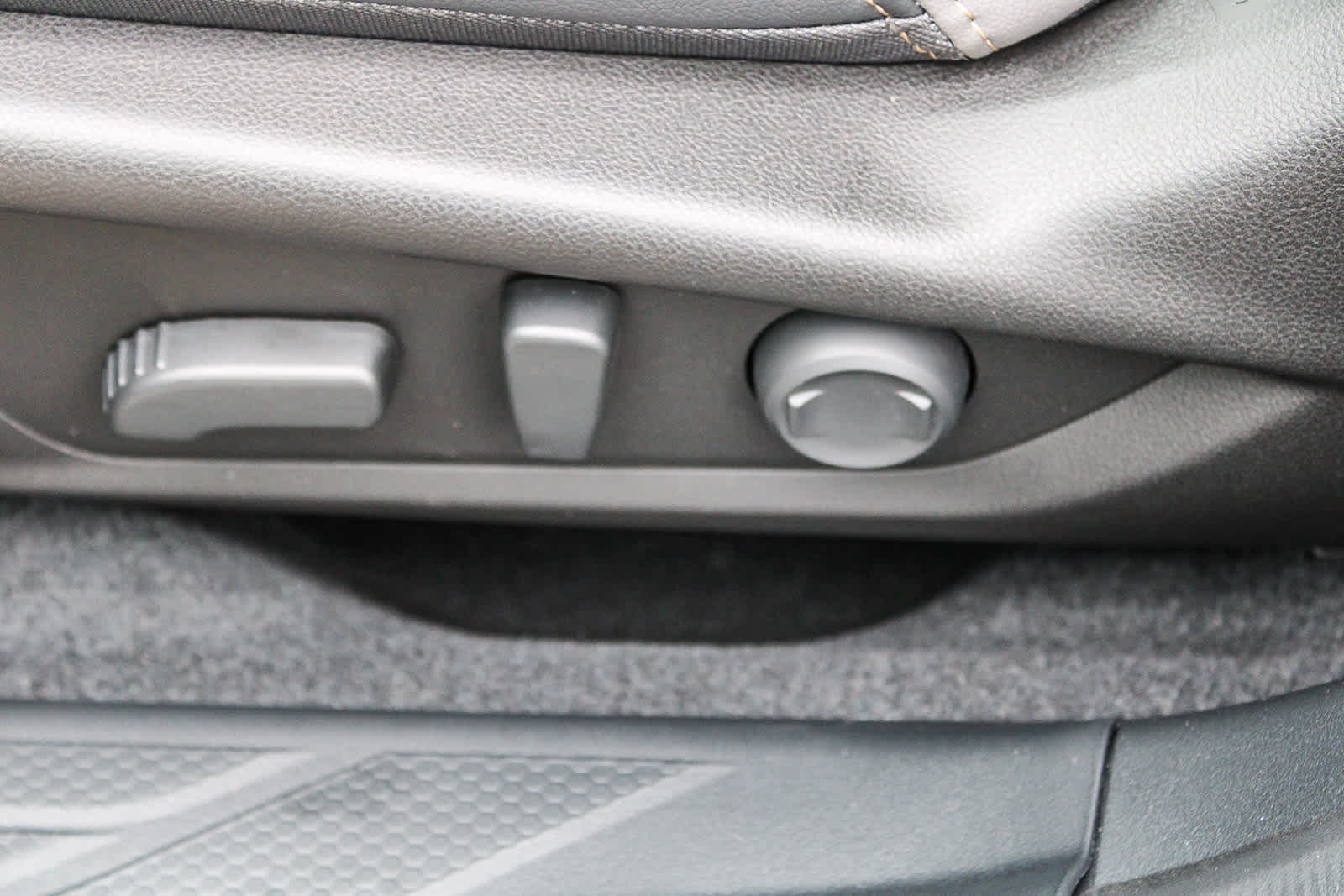 Thumbnail: 2026 Subaru Outback - 21