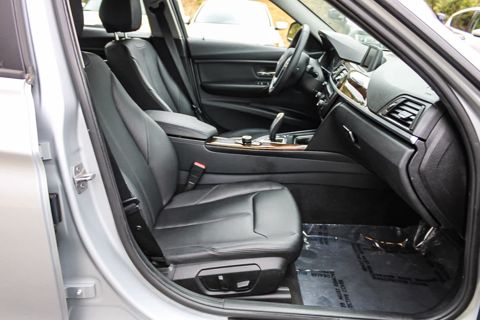 Thumbnail: 2015 BMW 3 Series - 16