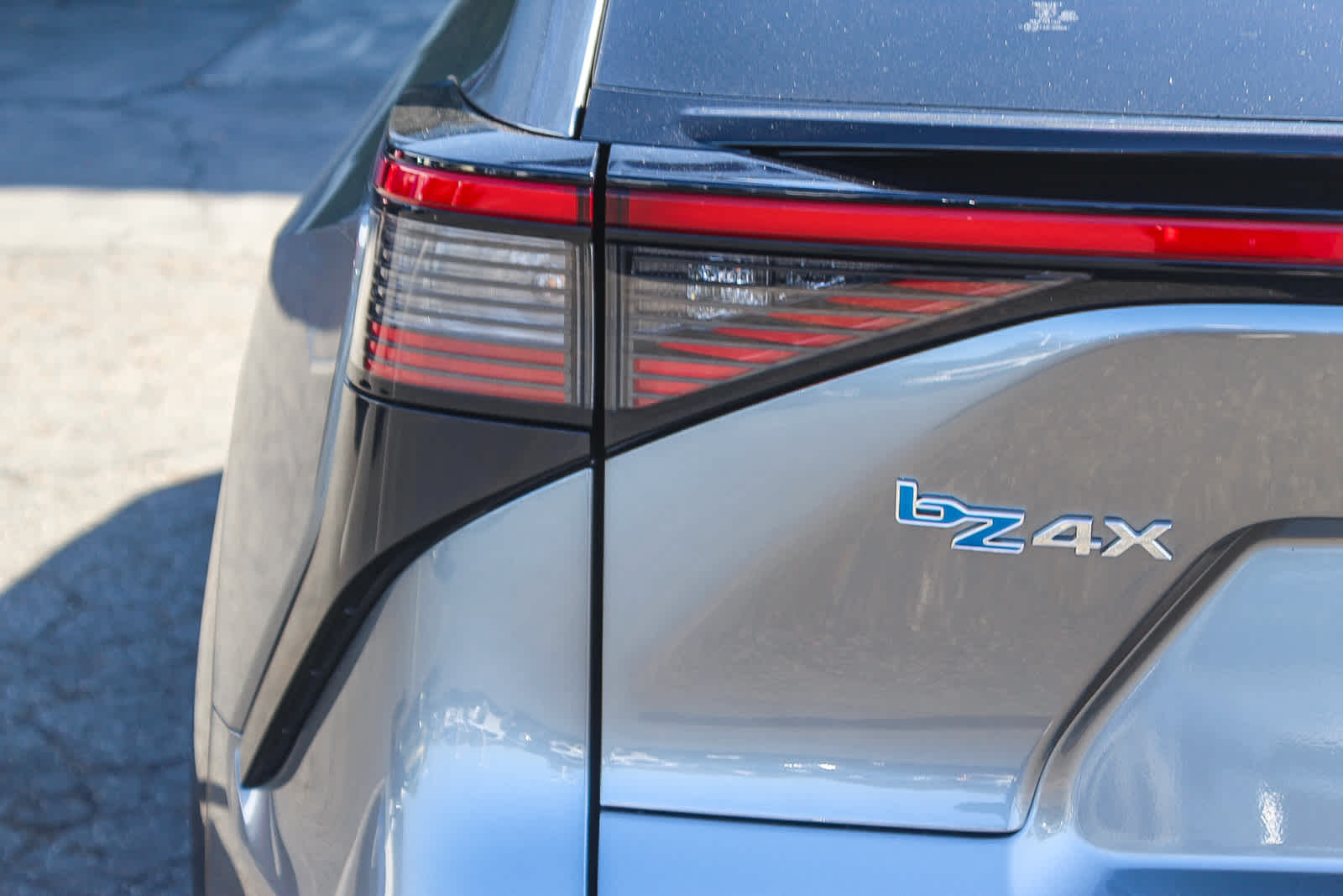 Thumbnail: 2025 Toyota bZ4X - 7