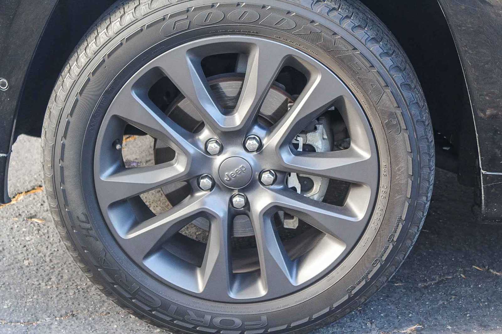 Thumbnail: 2019 Jeep Grand Cherokee - 10