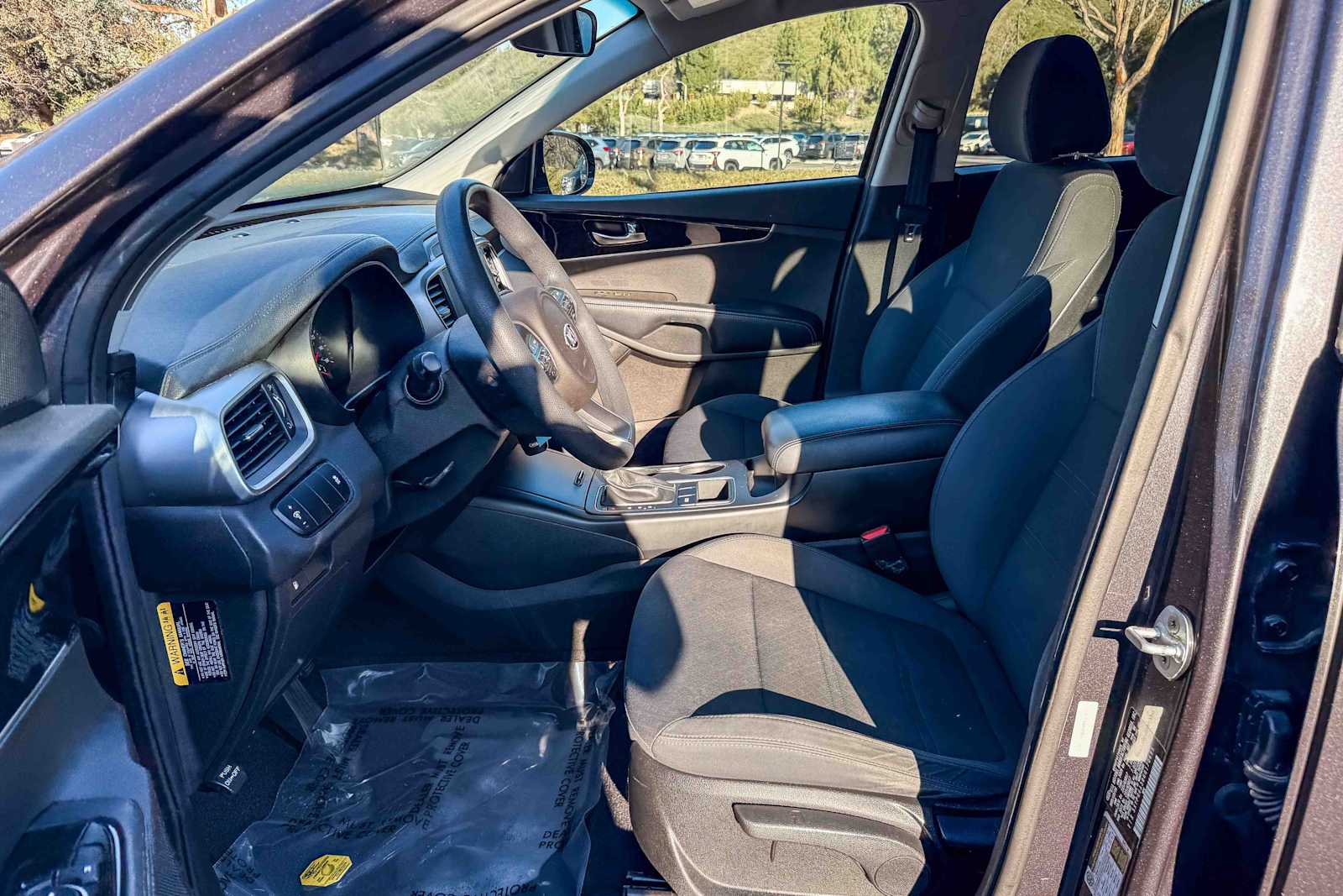 Thumbnail: 2016 Kia Sorento - 17