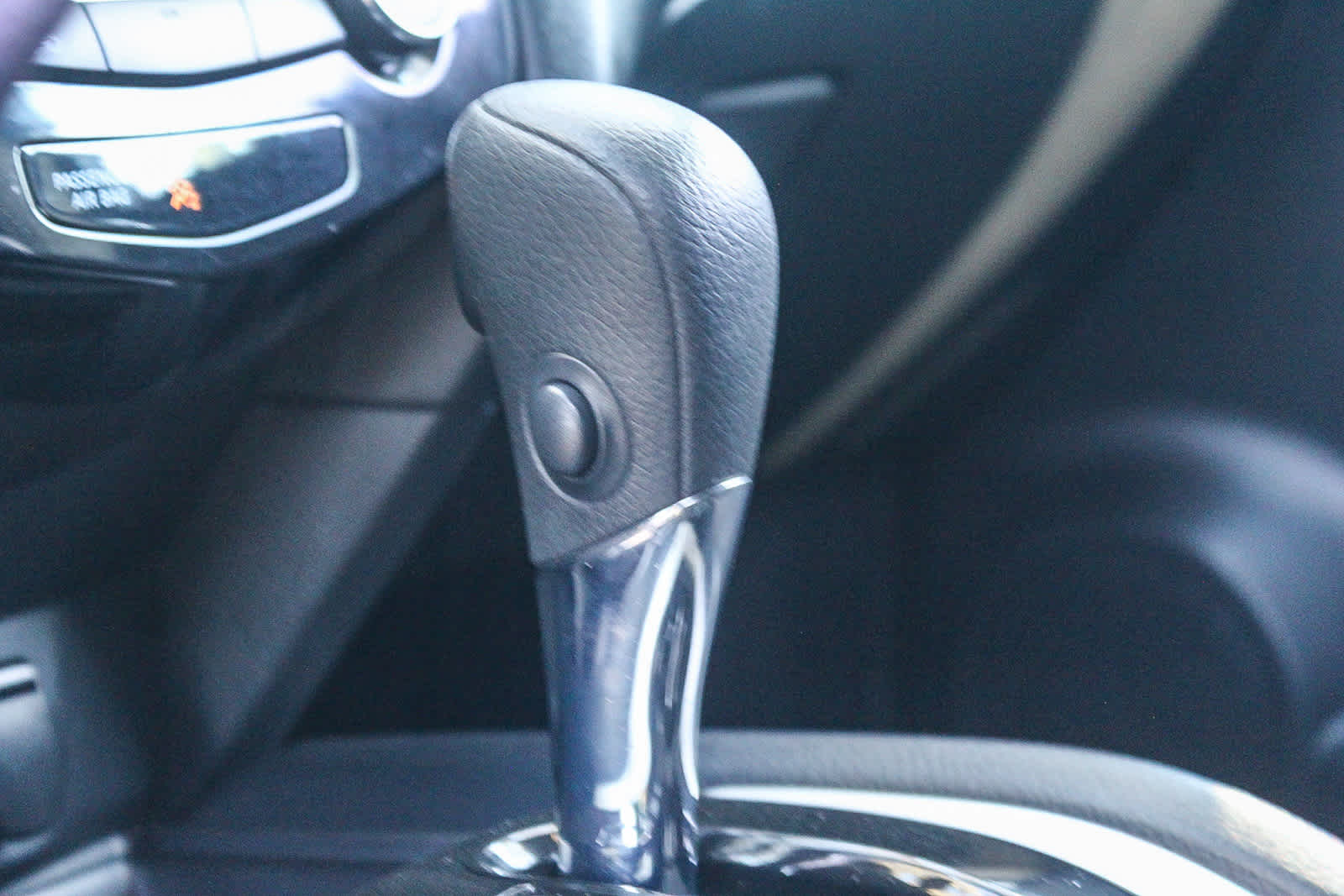 Thumbnail: 2015 Nissan Rogue - 22