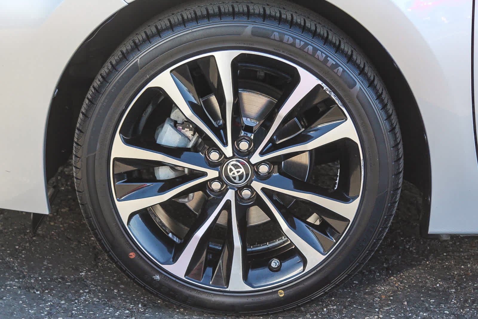 Thumbnail: 2018 Toyota Corolla - 10