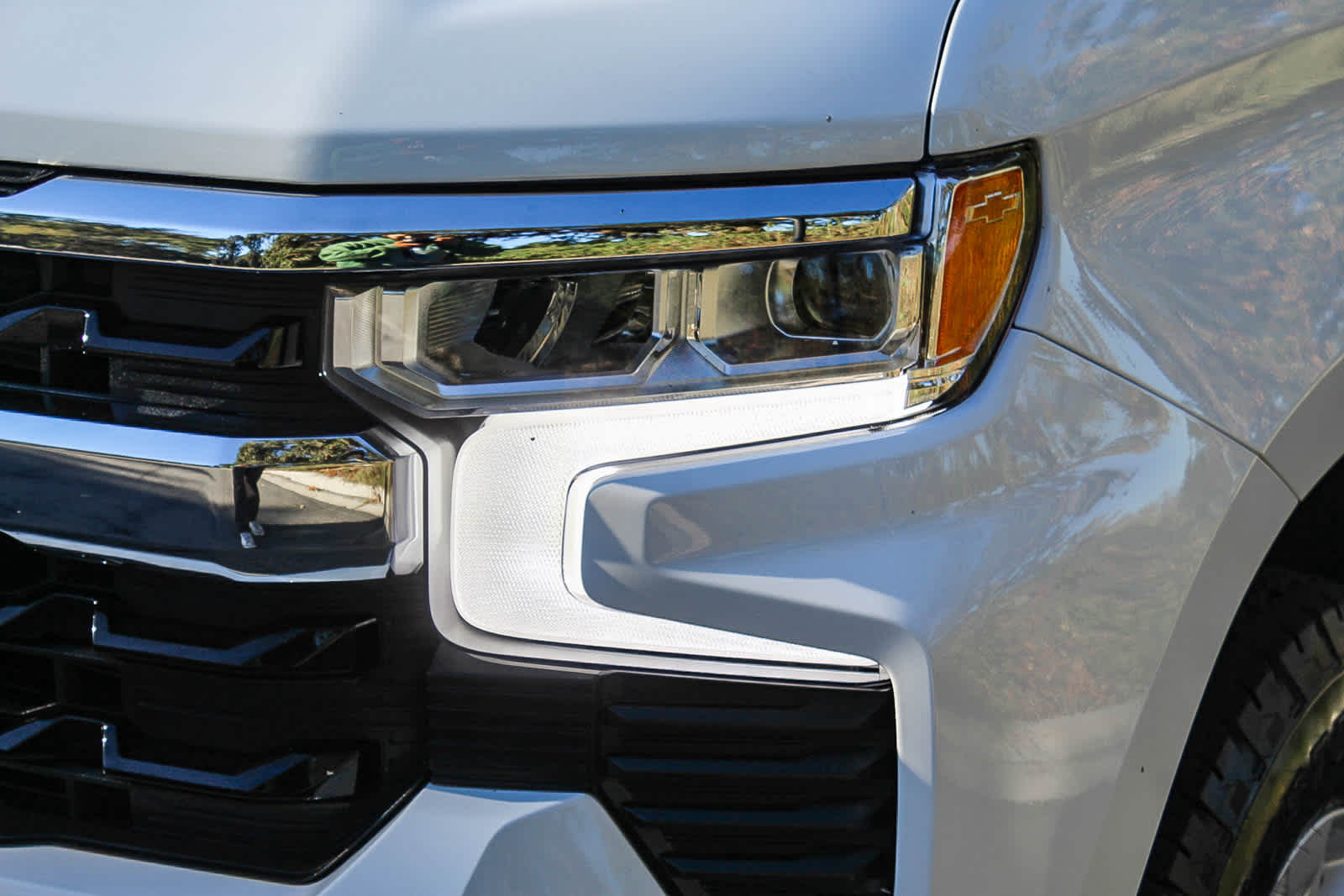 Thumbnail: 2025 Chevrolet Silverado 1500 - 8