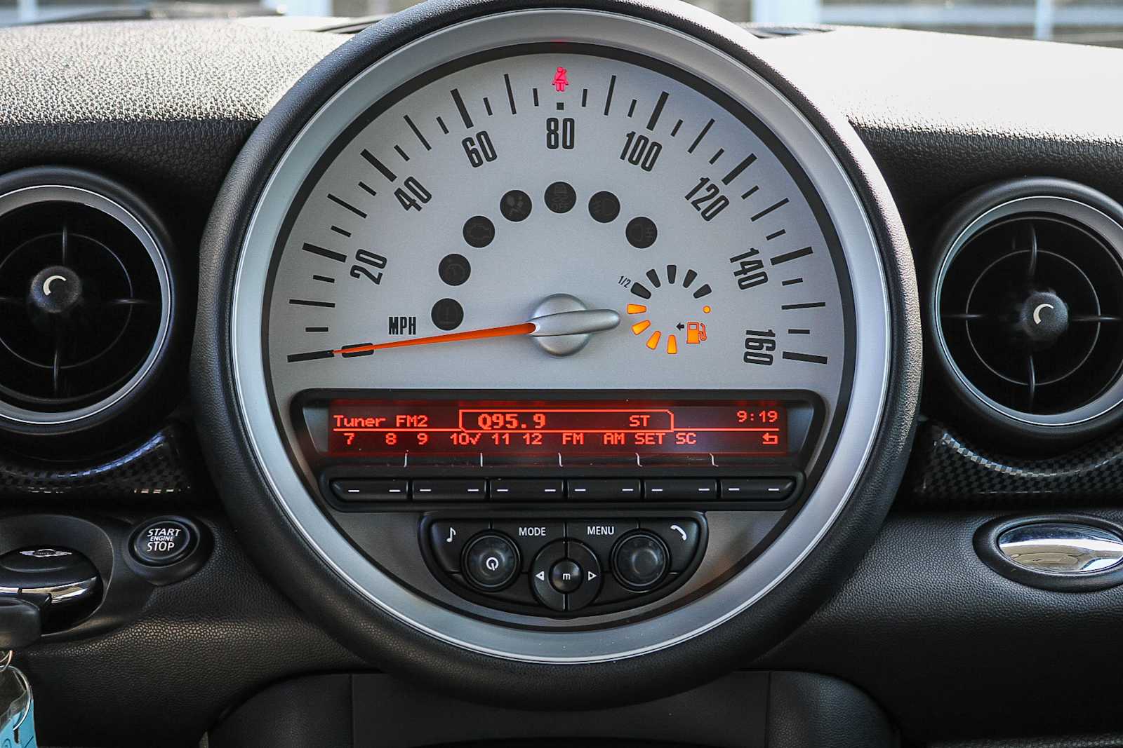 Thumbnail: 2013 MINI Cooper Hardtop - 13