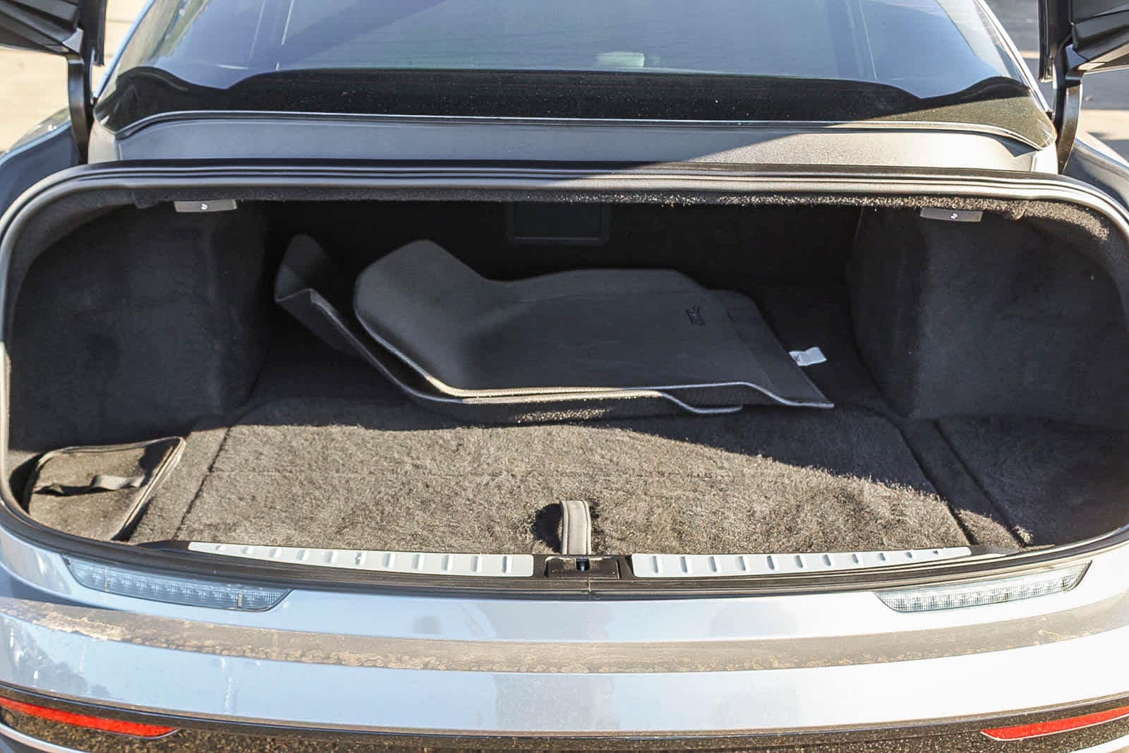 Thumbnail: 2023 Lucid Air - 26