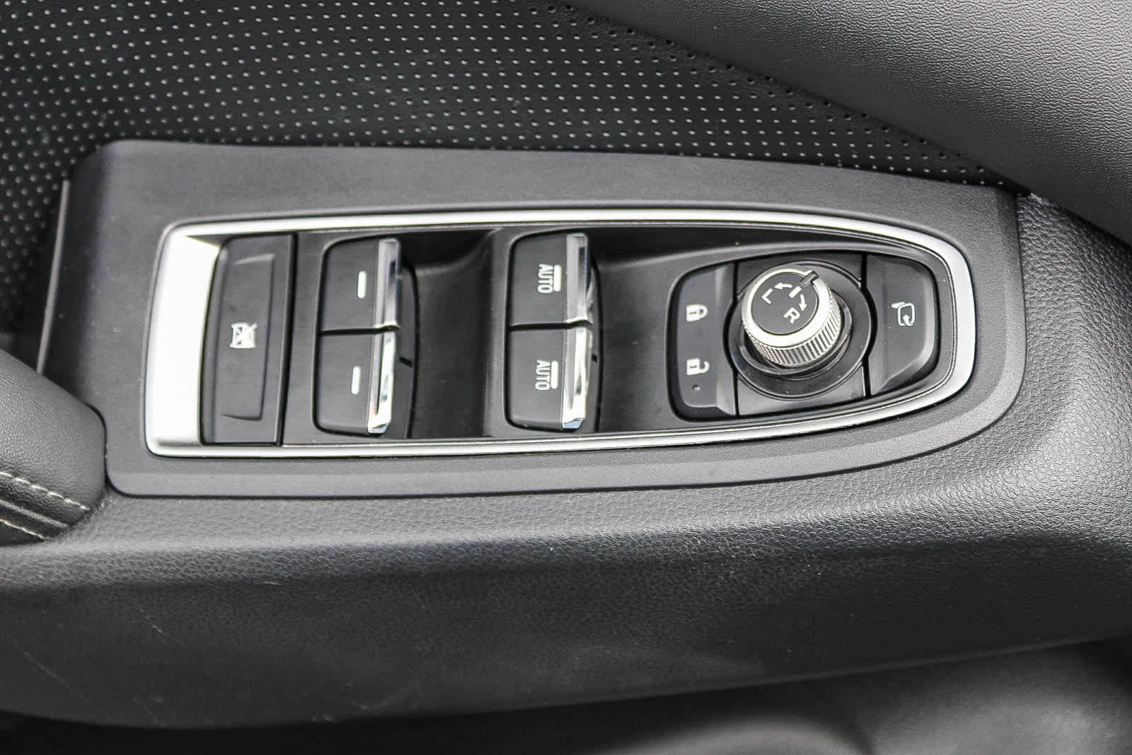 Thumbnail: 2023 Subaru Ascent - 20