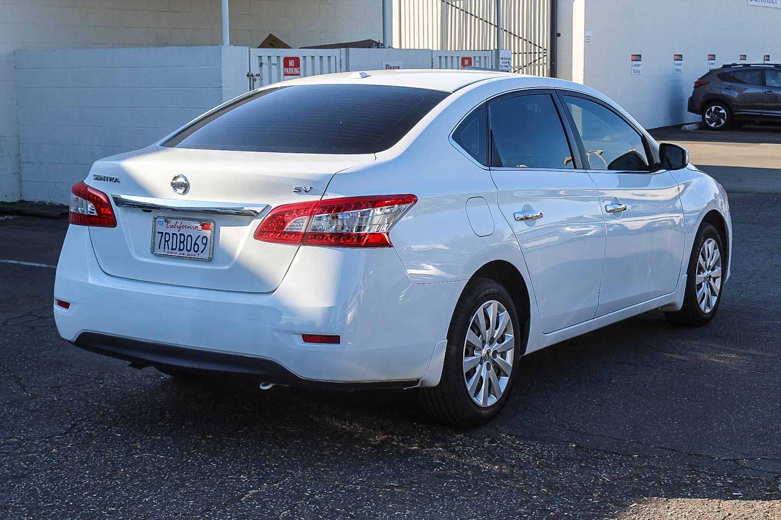 Thumbnail: 2015 Nissan Sentra - 4