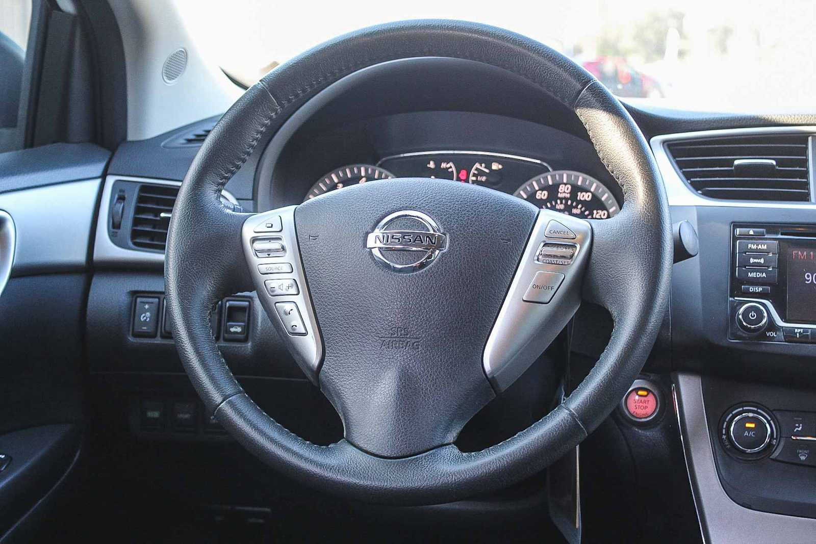 Thumbnail: 2015 Nissan Sentra - 14