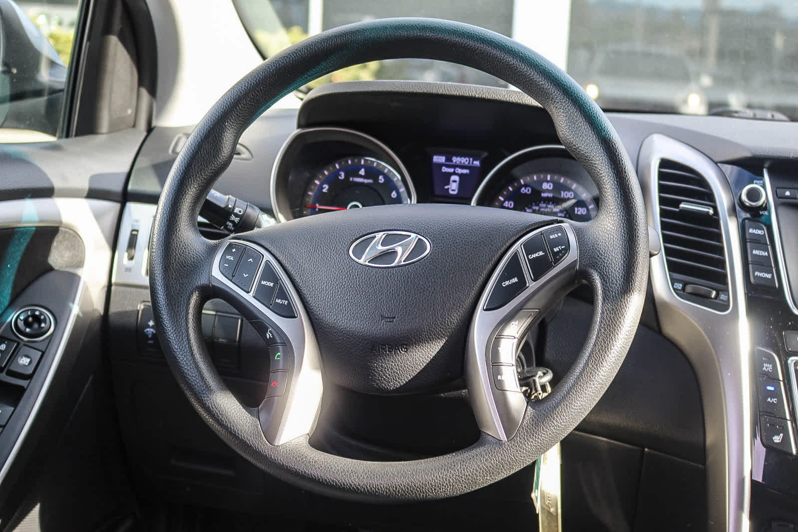 Thumbnail: 2013 Hyundai Elantra - 15