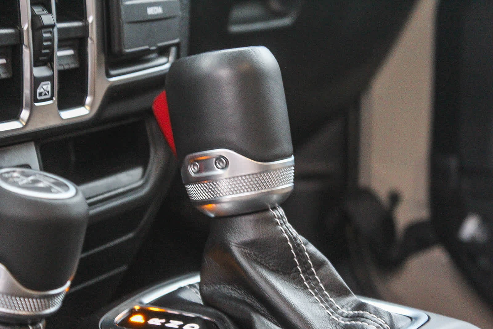 Thumbnail: 2022 Jeep Wrangler - 18