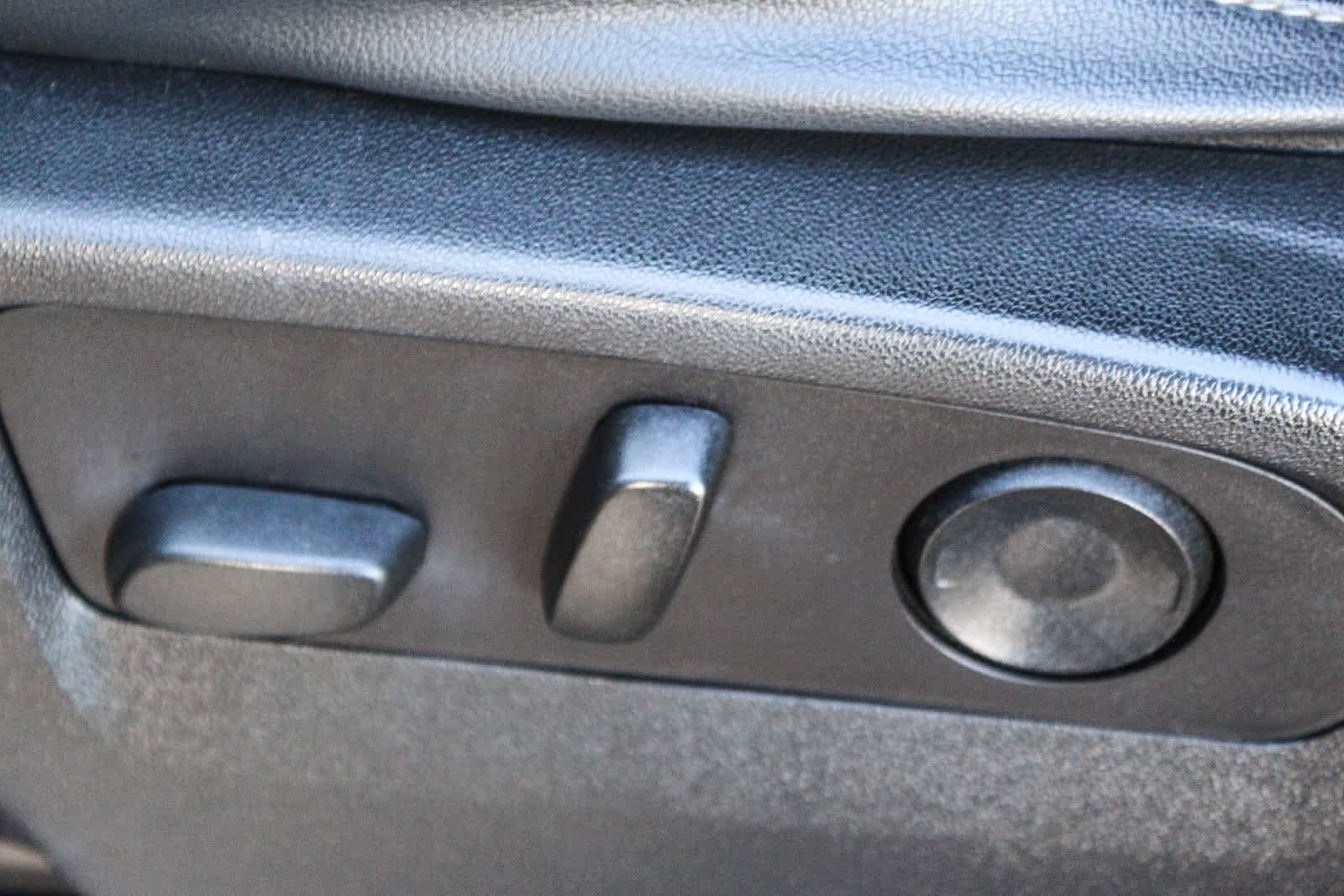 Thumbnail: 2021 Chevrolet Tahoe - 17