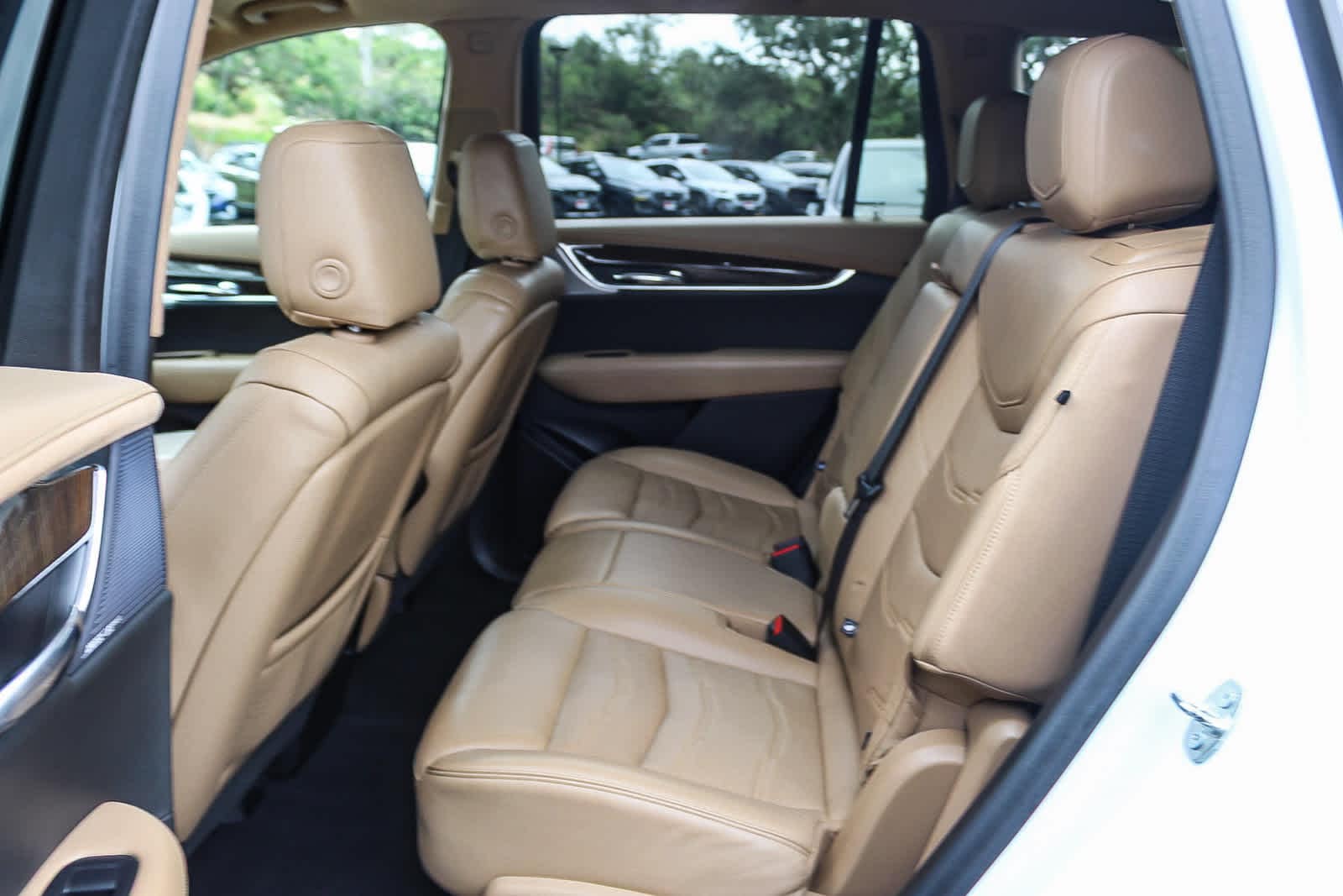 Thumbnail: 2020 Cadillac XT6 - 18
