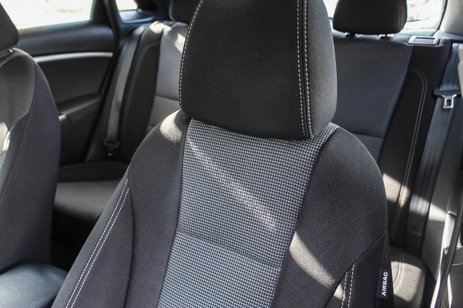 Thumbnail: 2013 Hyundai Elantra - 24