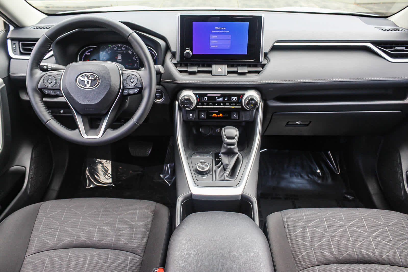 2023 Toyota RAV4 XLE 12