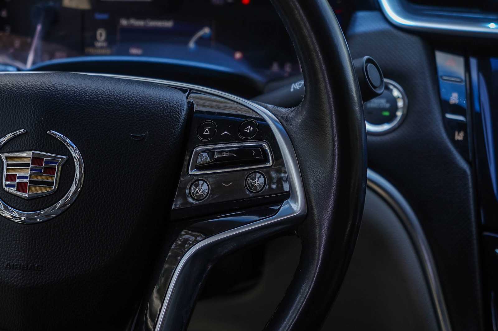 Thumbnail: 2013 Cadillac XTS - 17