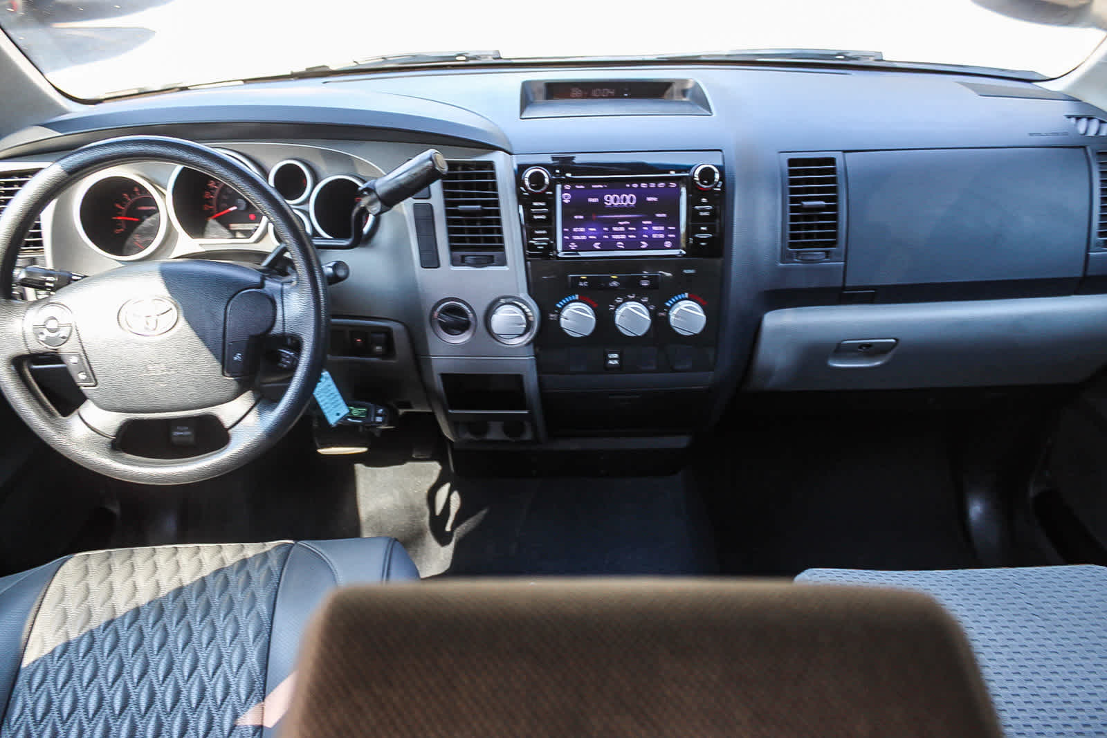 Thumbnail: 2013 Toyota Tundra - 12